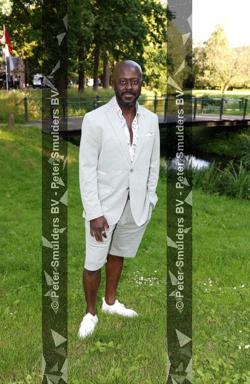Breukelen 22 juni 2026
Nationale haringparty op Neyenrode . Andre Dongelmans kwam met goede vriendin Dinfie Hek 