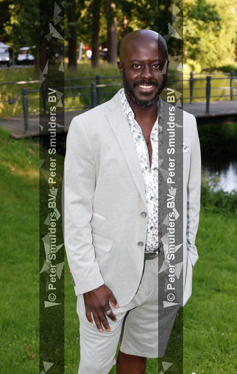 Breukelen 22 juni 2026
Nationale haringparty op Neyenrode . Andre Dongelmans kwam met goede vriendin Dinfie Hek 