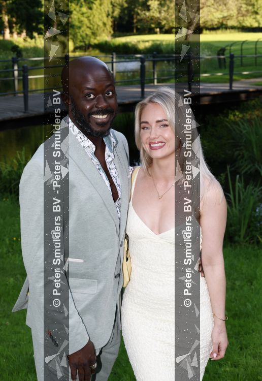 Breukelen 22 juni 2026
Nationale haringparty op Neyenrode . Andre Dongelmans kwam met goede vriendin Dinfie Hek 