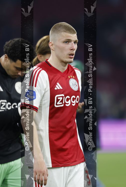 Amsterdam, 2 Mei 2026
Kompetitiewedstrijd AJAX-PSV, eindstand 2-2
Anton Gaaeii