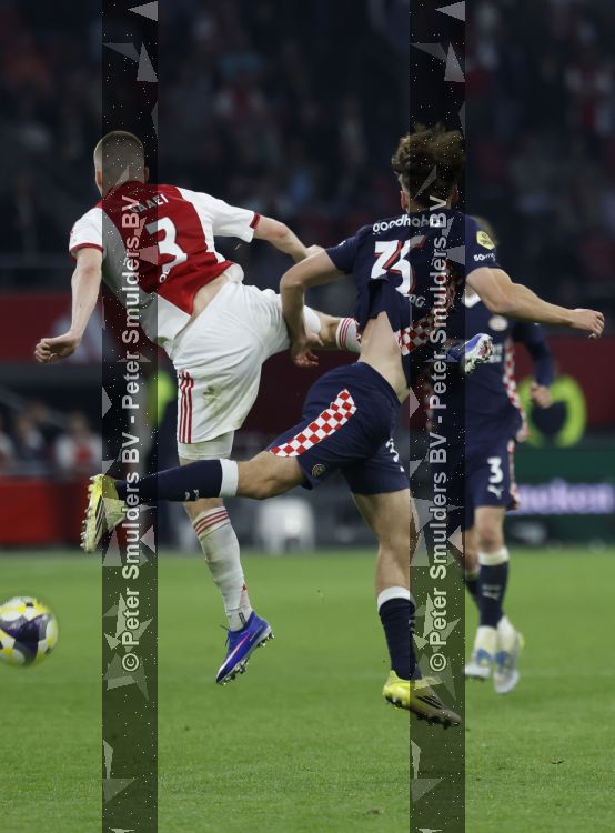 Amsterdam, 2 Mei 2026
Kompetitiewedstrijd AJAX-PSV, eindstand 2-2
Anton Gaaei met Joel v d Berg