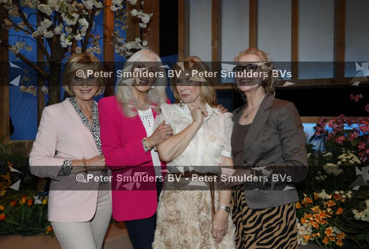 Hilversum 15 mei 2026
Marga Bult Rita v Rooij Margot v d Ven en Gemma v Eck van damesgroep Babe bij omroep Max op het mediapark .