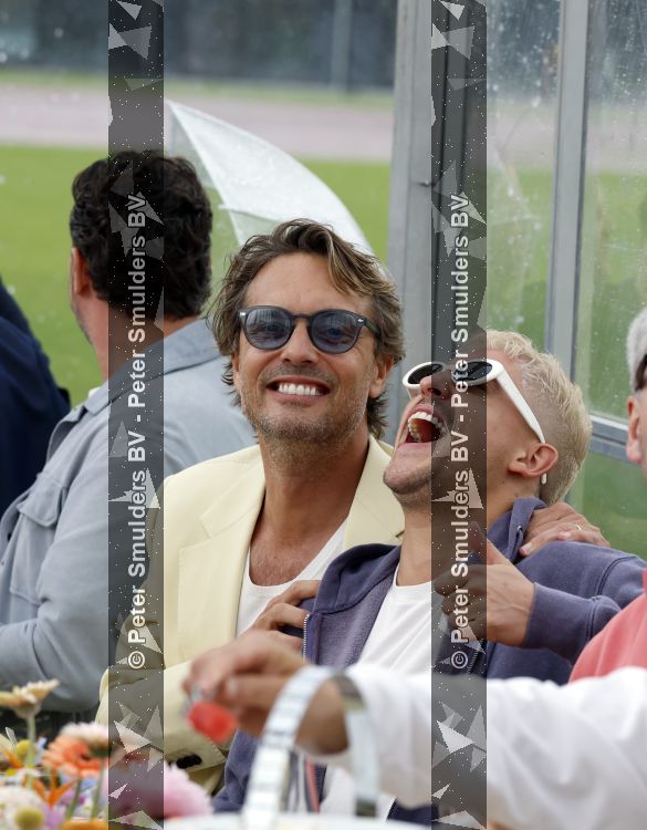 Amsterdam 4 juni 2026
Lunch met artiesten en influencers van de Amsterdamse zomer in het Olympisch stadion. bas Smit en Lil Kleine 