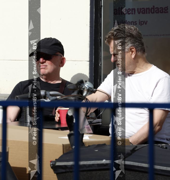 Amsterdam 29 mei 2026
Boris Dittrich en Jehoshua Rozenman op terras bij de coffee company 