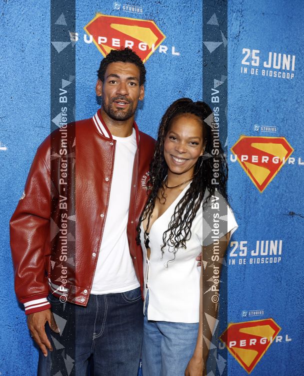 Amsterdam 23 juni 2026
Premiere Supergirl in Pathe Arena. Carolina Dijkhuizen kwam met (een) vriend
