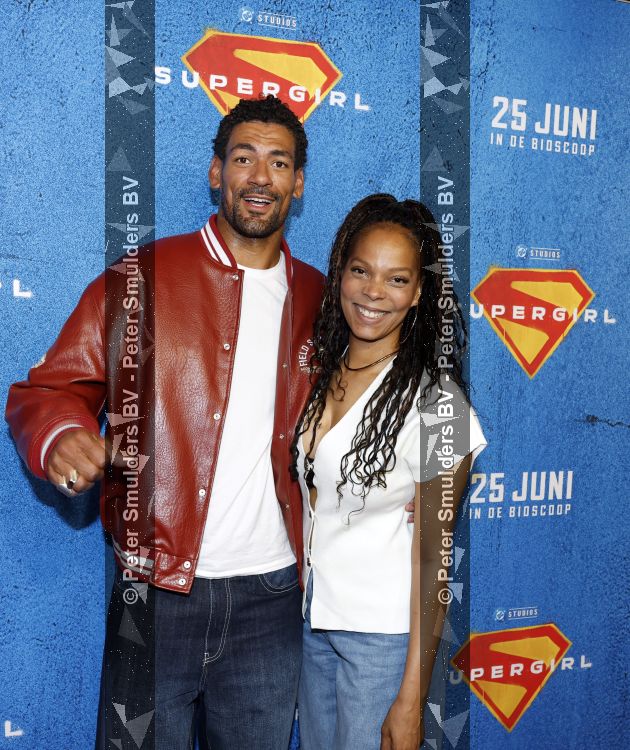 Amsterdam 23 juni 2026
Premiere Supergirl in Pathe Arena. Carolina Dijkhuizen kwam met (een) vriend