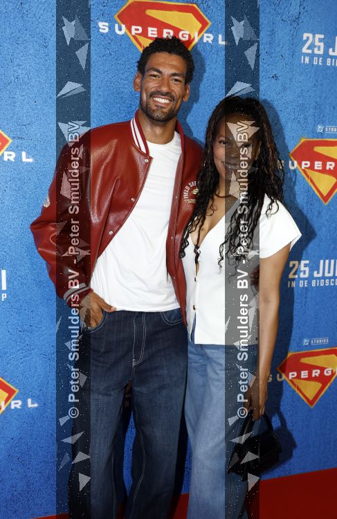 Amsterdam 23 juni 2026
Premiere Supergirl in Pathe Arena. Carolina Dijkhuizen kwam met (een) vriend