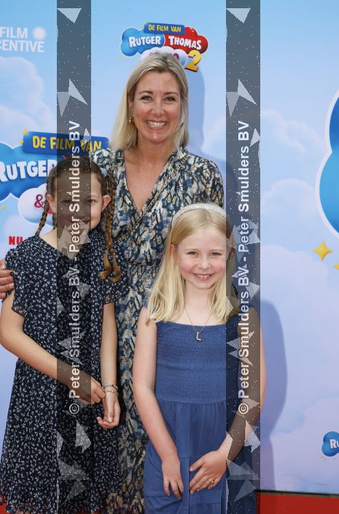 Amsterdam 31 mei 2026
Premiere Rutger Thomas en Paco 2 in Pathe Arena . Carrie ten Napel met dochter 