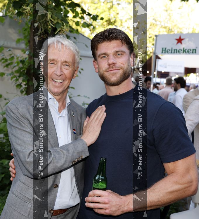 Breukelen 22 juni 2026
Nationale haringparty op Neyenrode . Cees Wijburg met een kennis