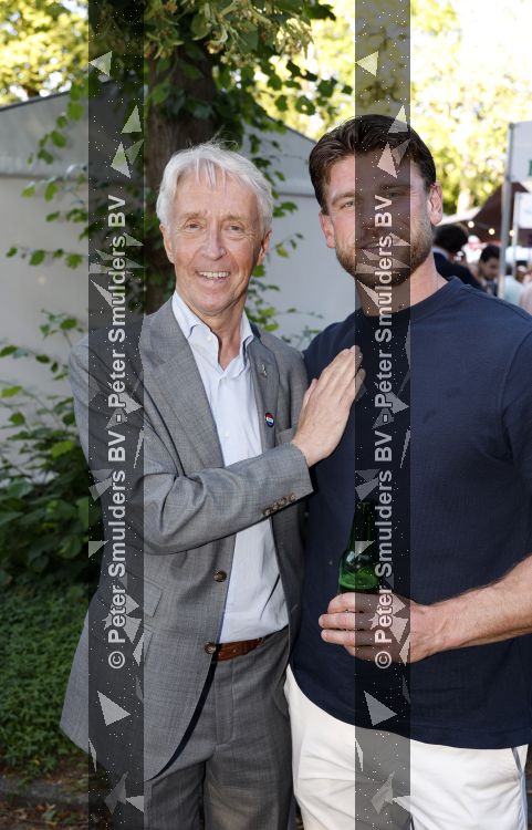 Breukelen 22 juni 2026
Nationale haringparty op Neyenrode . Cees Wijburg met een kennis