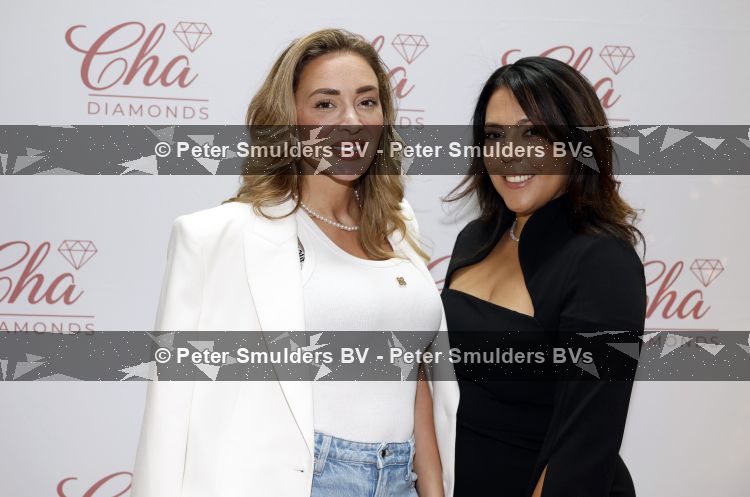 Amsterdam 1 juni 2026
Presentatie Cha Diamonds in Hotel l Europe . Lilly Becker was de Special Guest .