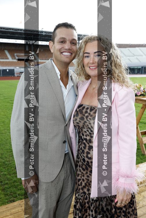 Amsterdam 4 juni 2026
Lunch met artiesten en influencers van de Amsterdamse zomer in het Olympisch stadion. Dutch Performante Chahid Charrak met zijn vrouw 