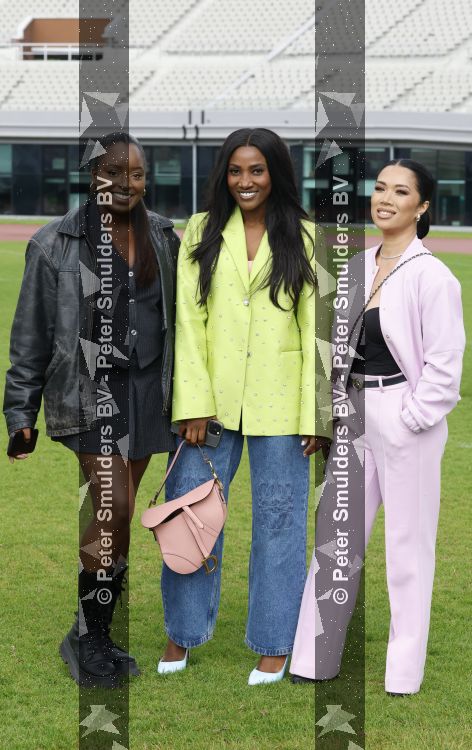 Amsterdam 4 juni 2026
Lunch met artiesten en influencers van de Amsterdamse zomer in het Olympisch stadion. Cherry Ann Person met dochter en Kimmylien Nguyen 