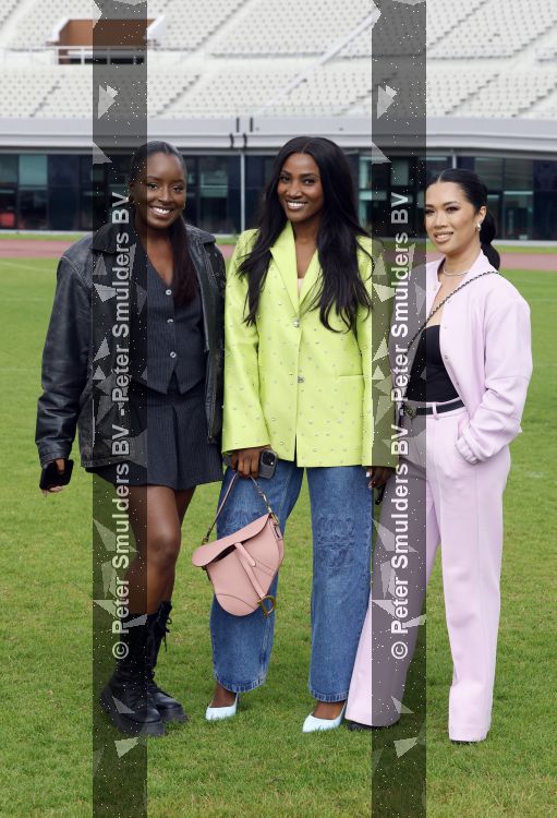 Amsterdam 4 juni 2026
Lunch met artiesten en influencers van de Amsterdamse zomer in het Olympisch stadion. Cherry Ann Person met dochter en Kimmylien Nguyen 