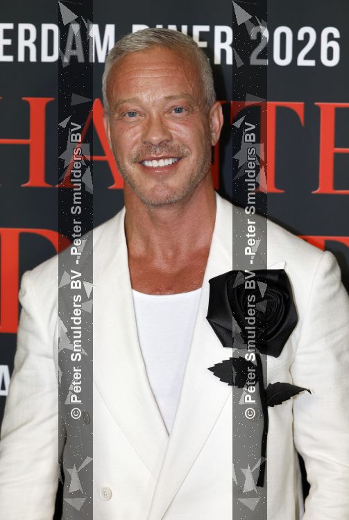 Amsterdam 13 juni 2026
Amsterdam diner 2026 tbv het aidsfonds in Afas Live . Claes Iversen kwam met partner