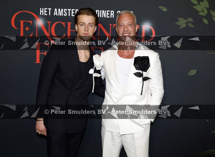 Amsterdam 13 juni 2026
Amsterdam diner 2026 tbv het aidsfonds in Afas Live . Claes Iversen kwam met partner