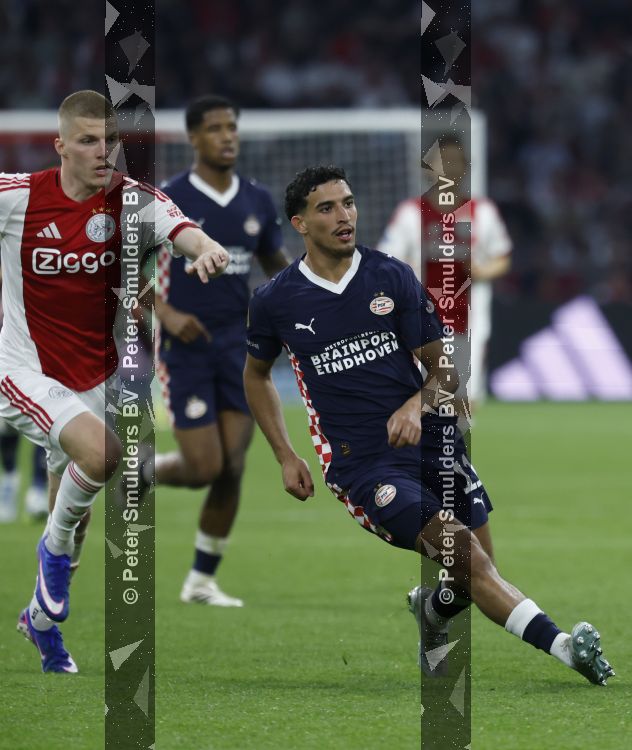 Amsterdam, 2 Mei 2026
Kompetitiewedstrijd AJAX-PSV, eindstand 2-2
Couhaib Drouech en Anton Gaaei