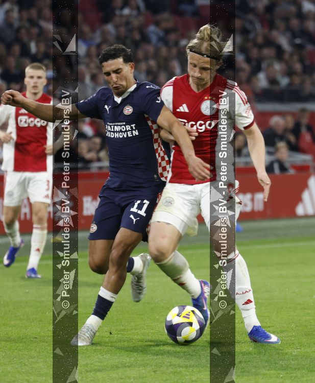 Amsterdam, 2 Mei 2026
Kompetitiewedstrijd AJAX-PSV, eindstand 2-2
Couhaib Drouech en Kasper Dolberg