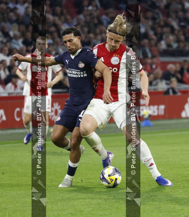 Amsterdam, 2 Mei 2026
Kompetitiewedstrijd AJAX-PSV, eindstand 2-2
Couhaib Drouech en Kasper Dolberg