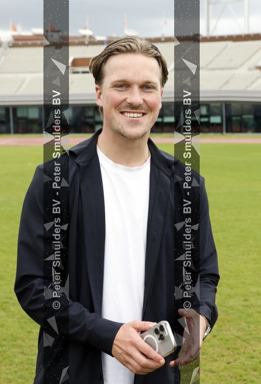 Amsterdam 4 juni 2026
Lunch met artiesten en influencers van de Amsterdamse zomer in het Olympisch stadion. daan v d Boom