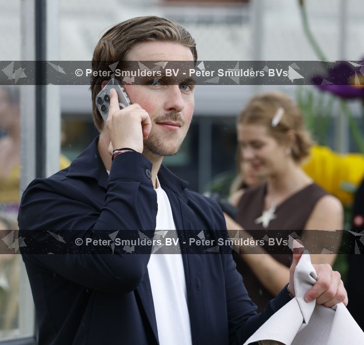 Amsterdam 4 juni 2026
Lunch met artiesten en influencers van de Amsterdamse zomer in het Olympisch stadion. daan v d Boom