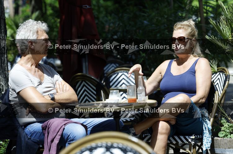 Amsterdam 16 juni 2026
Derk Bolt met een kennis op terras in Amsterdam zuid.