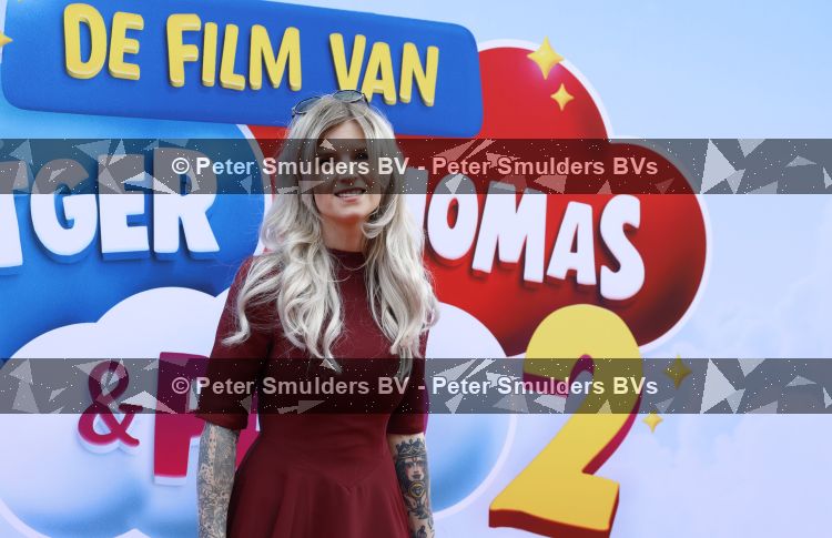 Amsterdam 31 mei 2026
Premiere Rutger Thomas en Paco 2 in Pathe Arena . Dionne Slagter kwam met haar broer (blauwe polo) en partner 