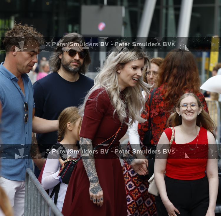 Amsterdam 31 mei 2026
Premiere Rutger Thomas en Paco 2 in Pathe Arena . Dionne Slagter kwam met haar broer (blauwe polo) en partner ( zonnebril )