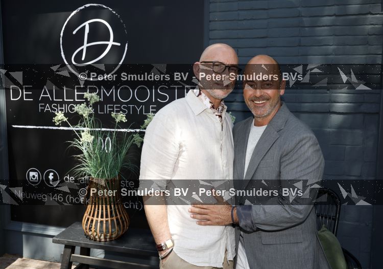 Hilversum 22 mai 2026
Domenik Romano en Ferenc Damen  van het programa MAFS in hun kleing winkel 
