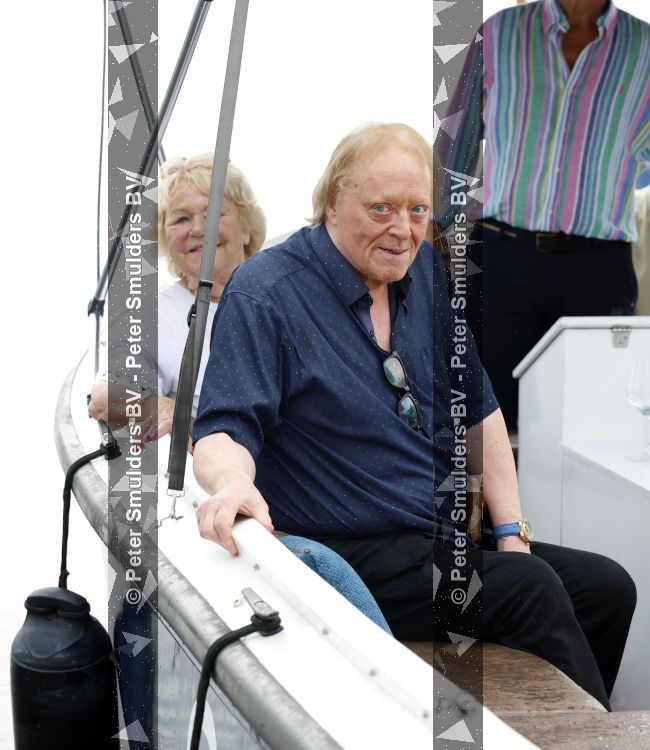 Loosdrecht 29 mei 2026
Eddy Ouwens viert zijn 80e verjaardag met een boottocht en een borrel bij Lakeside cafe .