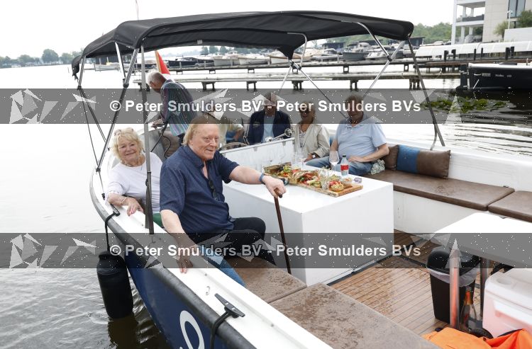 Loosdrecht 29 mei 2026
Eddy Ouwens viert zijn 80e verjaardag met een boottocht en een borrel bij Lakeside cafe .
