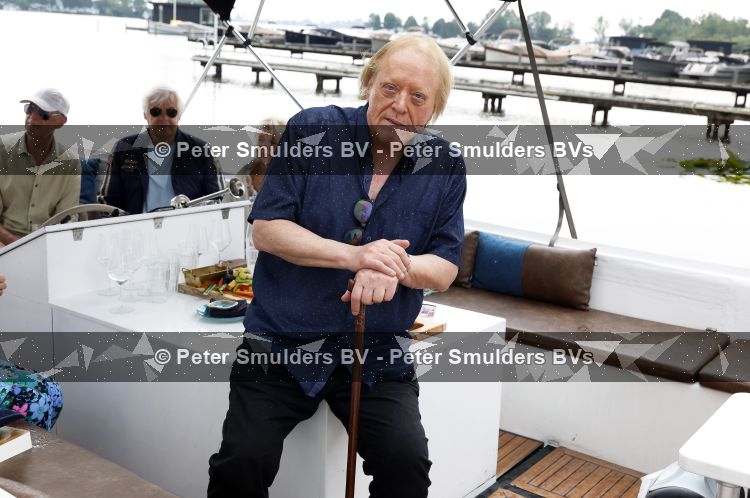 Loosdrecht 29 mei 2026
Eddy Ouwens viert zijn 80e verjaardag met een boottocht en een borrel bij Lakeside cafe .