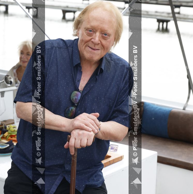 Loosdrecht 29 mei 2026
Eddy Ouwens viert zijn 80e verjaardag met een boottocht en een borrel bij Lakeside cafe .