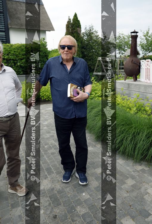 Loosdrecht 29 mei 2026
Eddy Ouwens viert zijn 80e verjaardag met een boottocht en een borrel bij Lakeside cafe .
