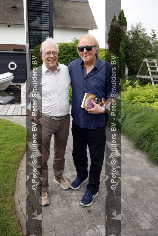 Loosdrecht 29 mei 2026
Eddy Ouwens viert zijn 80e verjaardag met een boottocht en een borrel bij Lakeside cafe .