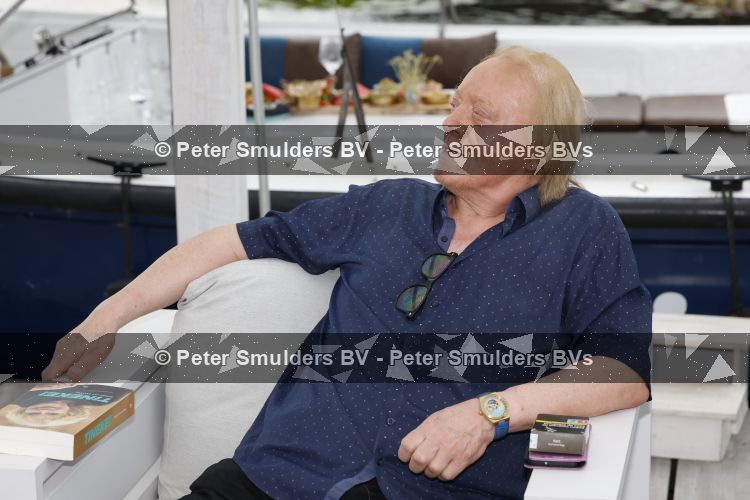 Loosdrecht 29 mei 2026
Eddy Ouwens viert zijn 80e verjaardag met een boottocht en een borrel bij Lakeside cafe .