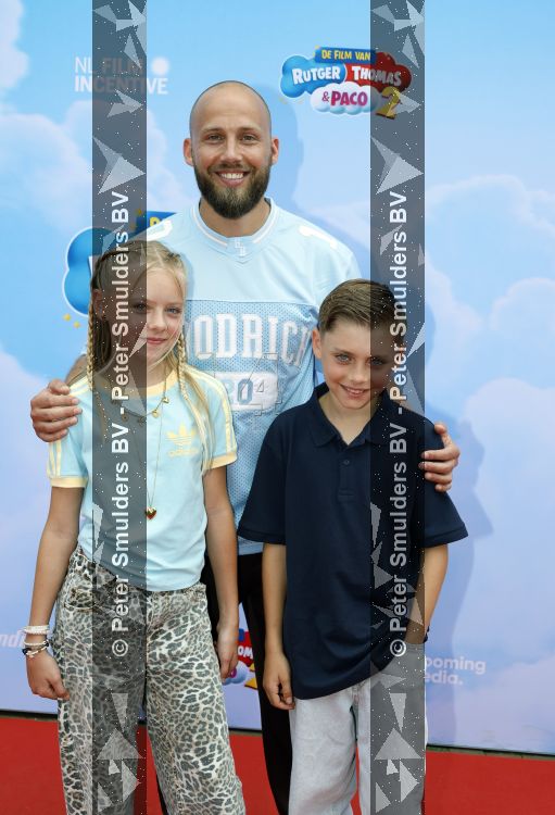 Amsterdam 31 mei 2026
Premiere Rutger Thomas en Paco 2 in Pathe Arena . Edino v Dorsten met kinderen 