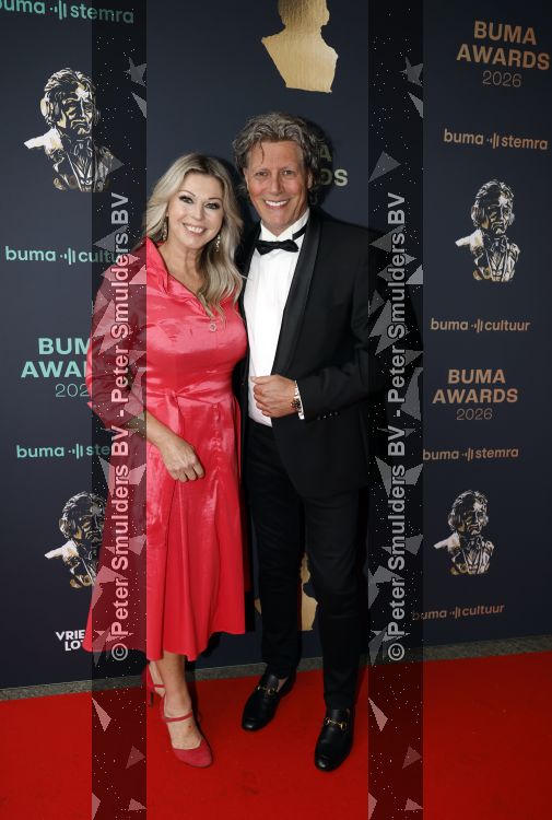 Amsterdam 8 juni 2026
Buma awards in de schouwburg van Amsterdam . Edwin v Hoevelaak met zijn vriendin 