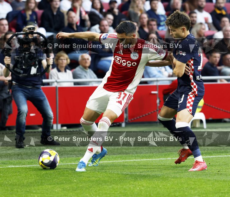 Amsterdam, 2 Mei 2026
Kompetitiewedstrijd AJAX-PSV, eindstand 2-2
Esmir Bajraktarevic  en Josip Sutalo
