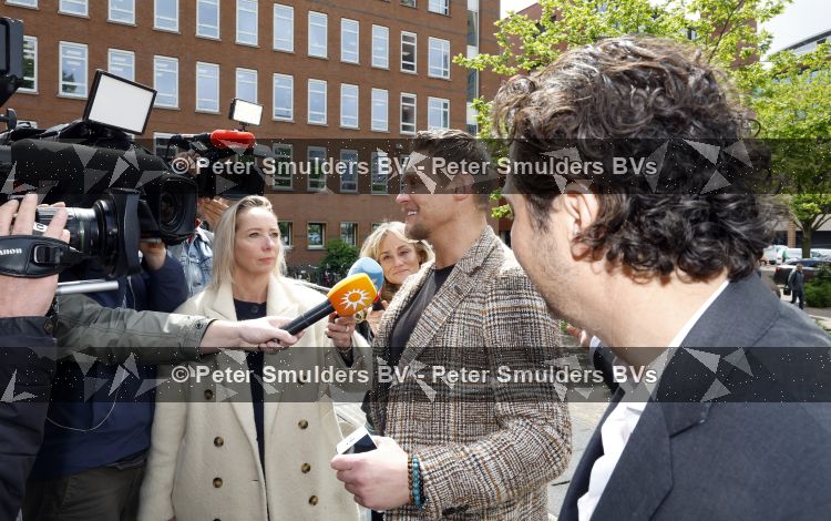 Utrecht 13 mei 2026
Rechtszaak van Ferry Doedens bij de rechtbank van Utrecht waar veel pers aanwezig is . Ferry heeft met drugs op achter het stuur van zijn auto gezeten.