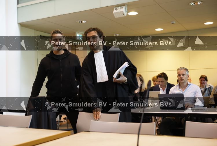 Utrecht 13 mei 2026
Rechtszaak van Ferry Doedens bij de rechtbank van Utrecht waar veel pers aanwezig is . Ferry heeft met drugs op achter het stuur van zijn auto gezeten.
