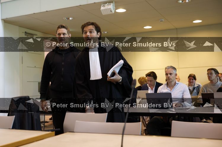 Utrecht 13 mei 2026
Rechtszaak van Ferry Doedens bij de rechtbank van Utrecht waar veel pers aanwezig is . Ferry heeft met drugs op achter het stuur van zijn auto gezeten.
