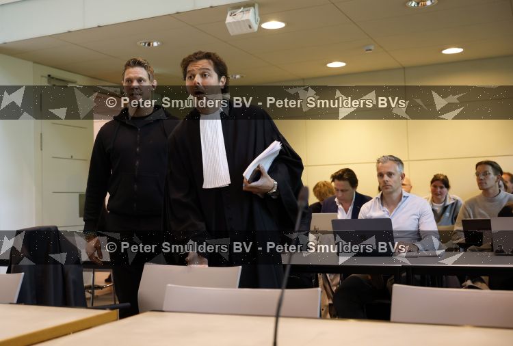 Utrecht 13 mei 2026
Rechtszaak van Ferry Doedens bij de rechtbank van Utrecht waar veel pers aanwezig is . Ferry heeft met drugs op achter het stuur van zijn auto gezeten.