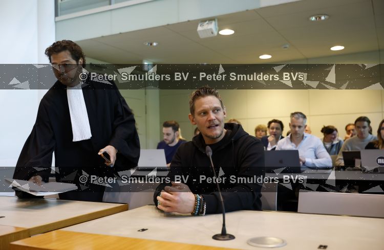 Utrecht 13 mei 2026
Rechtszaak van Ferry Doedens bij de rechtbank van Utrecht waar veel pers aanwezig is . Ferry heeft met drugs op achter het stuur van zijn auto gezeten.