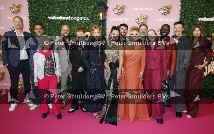 Amsterdam 18 mei 2026
Premiere Kees Flodder . Cast Flodder met oa Tatjana Andre Dongelmans Ferdi Stofmeel Isa Hoes Ghislaine v Ijperen Jon karthaus (Regisseur) Ronn Moss ea