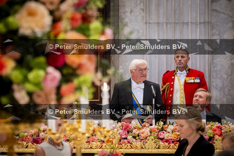 Amsterdam 9 juni 2026
Op uitnodiging van Zijne Majesteit de Koning - Koning Willem Alexander en Koningin Maxima brengt de bondspresident van Duitsland, Frank-Walter Steinmeier, een staatsbezoek aan Nederland. Hij wordt hierbij vergezeld door zijn echtgenote Elke BÃ¼denbender.