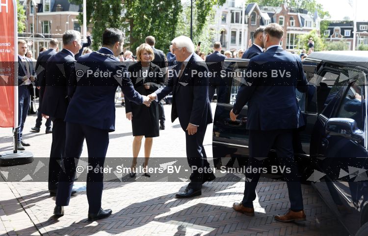 Amsterdam 9 juni 2026
Op uitnodiging van Zijne Majesteit de Koning - Koning Willem Alexander en Koningin Maxima brengt de bondspresident van Duitsland, Frank-Walter Steinmeier, een staatsbezoek aan Nederland. Hij wordt hierbij vergezeld door zijn echtgenote Elke BÃ¼denbender.