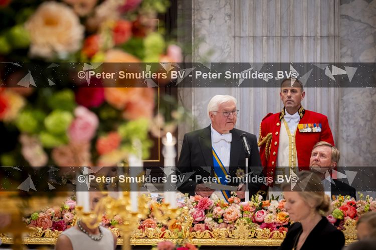 Amsterdam 9 juni 2026
Op uitnodiging van Zijne Majesteit de Koning - Koning Willem Alexander en Koningin Maxima brengt de bondspresident van Duitsland, Frank-Walter Steinmeier, een staatsbezoek aan Nederland. Hij wordt hierbij vergezeld door zijn echtgenote Elke BÃ¼denbender.