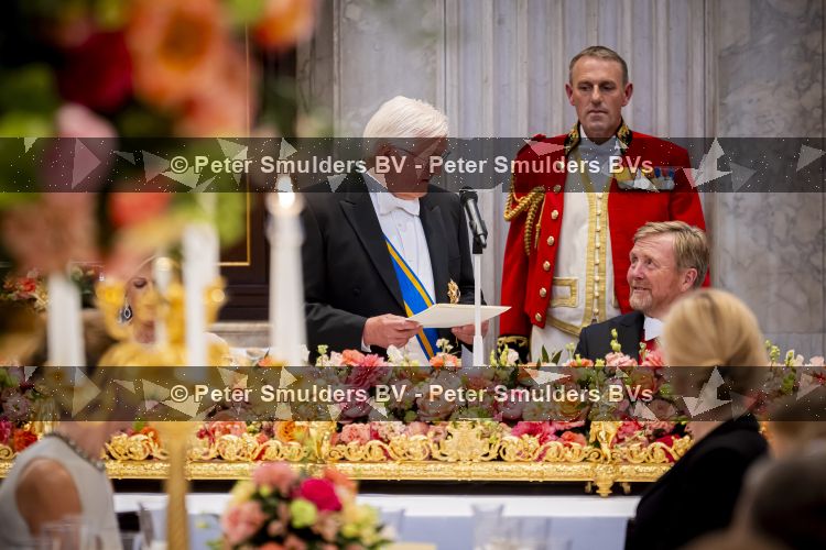 Amsterdam 9 juni 2026
Op uitnodiging van Zijne Majesteit de Koning - Koning Willem Alexander en Koningin Maxima brengt de bondspresident van Duitsland, Frank-Walter Steinmeier, een staatsbezoek aan Nederland. Hij wordt hierbij vergezeld door zijn echtgenote Elke BÃ¼denbender.