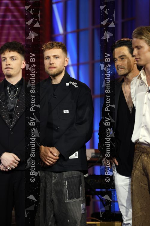 Hilversum 8 mei 2026
Finale van the Voice of Holland met Chantal janzen en Edson da Graca . De coaches zijn Suzen & freek Willie Wartaal Dinand Woesthoff en Ilse de Lange . de Finalisten Ruben Hillen Nieloefaar Bahadori Sanne v Assouw en Thijs Veldhuis . De bekendmaking was in RTL Tonight met Humberto Tan als presentator.